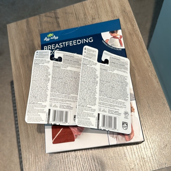 Itzy Ritzy Breastfeeding Boss (Multi Use Blanket and nursing cover) + Soothies - Picture 7 of 8